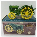ERTL JOHN DEERE 1924 MODEL D TRACTOR 1:16