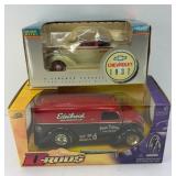 (2) DIE CAST VEHICLES