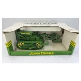 SPECCAST JOHN DEERE LINDEMAN CRAWLER 1:16
