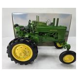 JOHN DEERE ERTL 50th MODEL A 1:16