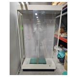 GLASS FRONT & SIDE SHOWCASE (ALTERNATVIE LOCATION)