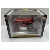 SPECCAST W4000 TRACTOR CANADIAN TOY SHOW  1:16