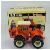 ERTL  ALLIS-CHALMERS A-C 440 TRACTOR 1:32