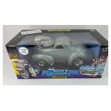 MUSCLE MACHINES 41 WILLYS COUPE 1:18
