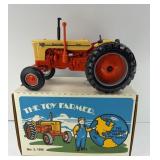 1990 FARM TOY SHOW CASE 800