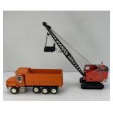 IOWA HIGHWAY DEPT DUMP TRUCK, CRANE DIECAST