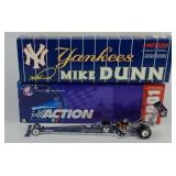 ACTION NY YANKEES DRAGSTER MIKE DUNN 1:24