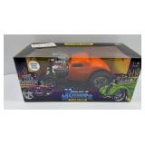 MUSCLE MACHINES 33 FORD COUPE 1:18