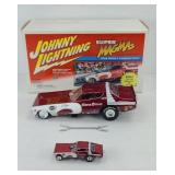 JOHNNY LIGHTNING SUPER MAGMAS PRO STOCK 1:24