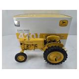 ERTL JOHN DEERE 4201 UTILITY TRACTOR 1:16