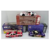 EARNHARDT COLLECTION: FATHER & TWO SONS 1:24