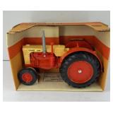 ERTL CASE 600 TRACTOR 1:16 SCALE