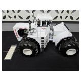 BIG BUD 747 TRACTOR 1:16