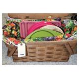 PICNIC BASKET WITH SUPPLIES