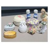 LADIES VANITY PIECES & FIGURINES