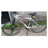 HUFFY INCLINE MENS TRAIL BIKE