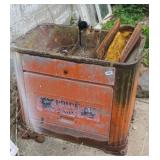 VINTAGE PRIDE LIVESTOCK WATERER