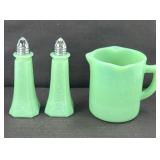 JADEITE SHAKER SET & MEASURING CUP