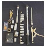 1/2 INCH SOCKETS & TORQUE WRENCH