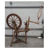 ANTIQUE SPINNING WHEEL