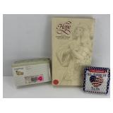 LONGABERGER COOKIE MOLD, RECIPE CARDS & TIE ON
