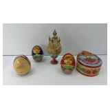 WOODEN RUSSIAN EGGS & BOX