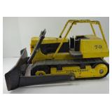 TONKA  T-9 METAL BULLDOZER