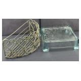 GLASS RISER & METAL PLANT HOLDER
