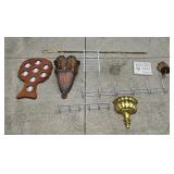 WALL DECOR