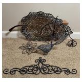 METAL DECORATIVE ITEMS