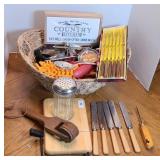 KITCHEN UTENSILS & CHEESE BOARD