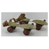 VINTAGE ROLLER SKATES