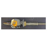 POULAN PRO PR 2322 GAS HEDGE TRIMMER
