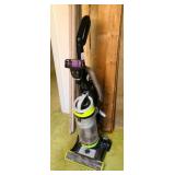 BISSELL VACUUM CLEANER