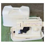 SINGER SEWING MACHINE