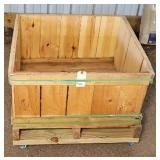 CRATE ON WHEELS