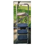 STEP STOOL