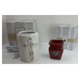 (2) SCENTSY WAX MELTERS