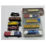 MINIATURE RAILROAD ENGINE & (8) CARS (N SCALE)