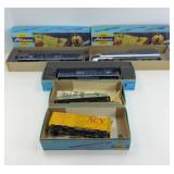 ATHEARN HO GAUGE RAILROAD ENGINES & CARS