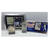 BASEBALL FIGURINES & FRANK THOMAS PLAQUE