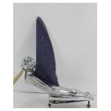 LADY VICTORY HOOD ORNAMENT, WINGS DAMAGED
