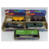 (5) ROUNDHOUSE RAILROAD TRAIN CARS, HO SCALE