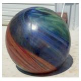GLASS GAZING BALL