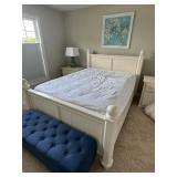 WHITE FARMHOUSE QUEEN BEDFRAME