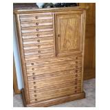 STANLEY DRESSER