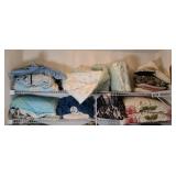 BEDDING & BLANKETS
