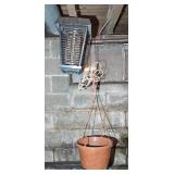 BUG ZAPPER & PLANTER