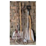LONG HANDLES TOOLS