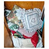 PILLOWS & THROWS